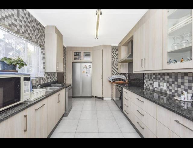 3 BEDROOM HOUSE FOR SALE IN MULBARTON